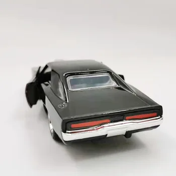13CM 1:36 Masto Metalo Lydinio Klasikinių Automobilių Modelį Diecast Transporto priemonių, Žaislų Rinkimo Modelio Įkroviklį 1970 Traukti Atgal, Automobilių šou