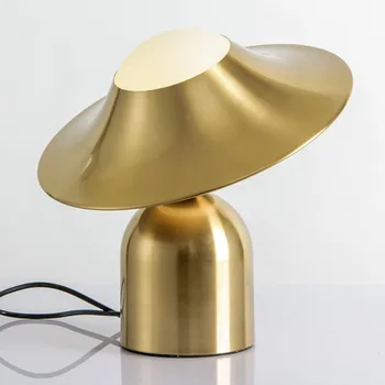 Kūrybos Personažas Modeliavimo LED Stalo lempa Skrybėlę Kilnojamojo Miegamojo, Svetainės Stalas šviesos Aukso Metalo Vaikų dovanos, Namų Puošybai 5363