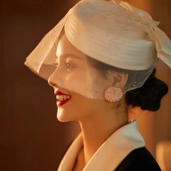 Moterims, Elegantiška baltos spalvos didelis bowknot šydas Fascinator Skrybėlę Kokteilis Bžūp Lady Vestuves Bažnyčioje moteriška skrybėlaitė Skrybėlę Fedora Plaukų Accessories 9760