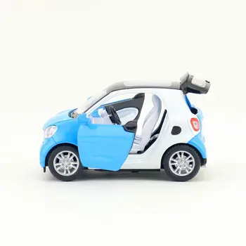 Nemokamas Pristatymas/Diecast Žaislo Modelis/1:24 Skalė/Smart Fortwo Automobilių/Traukti Atgal/Garso & Light Car/Švietimo Surinkimo/Dovana/Small