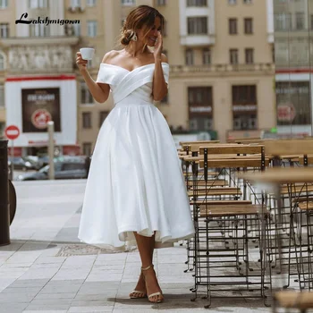 Paprasta Arbata-ilgis Vestuvių Suknelė nuo peties Balta /Dramblio kaulo Satin A-line Trumpas Nuotaka Chalatai Paplūdimio Vestuvių Suknelė Lakshmigown